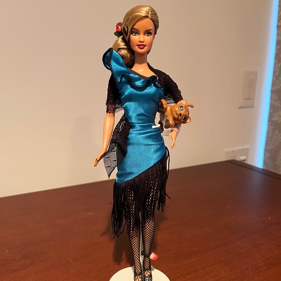 Barbie Doll 2011 Dolls of the World - Argentina Barbie - Picture 7 of 8